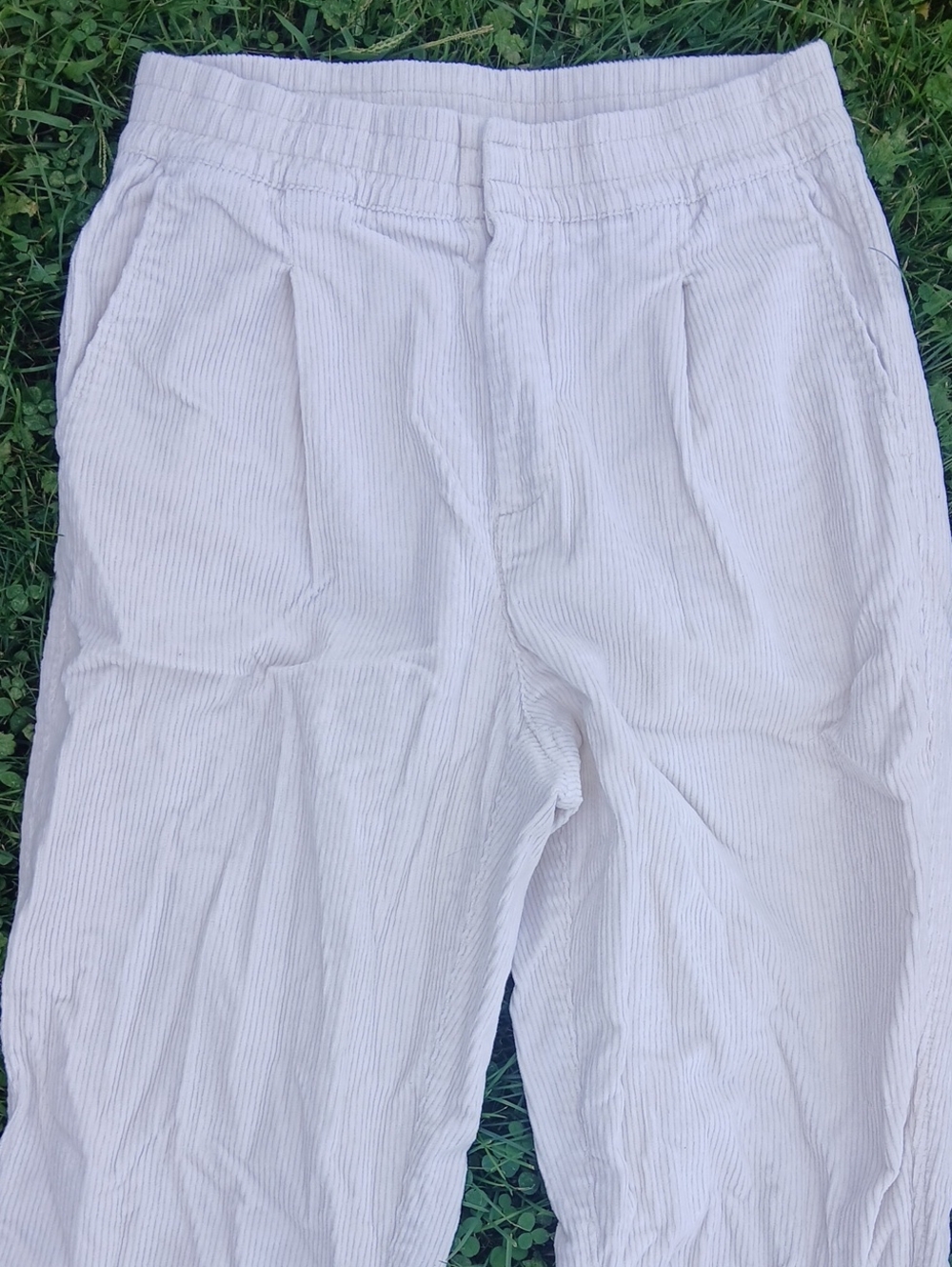 GAP Cream Wide Wale Corduroy Pleated Elastic Waist Pants Size Medium